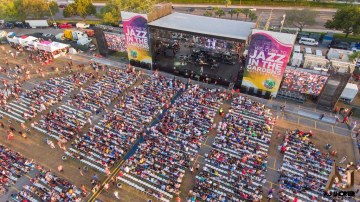 2017 Jazz in the Gardens  Music Festival